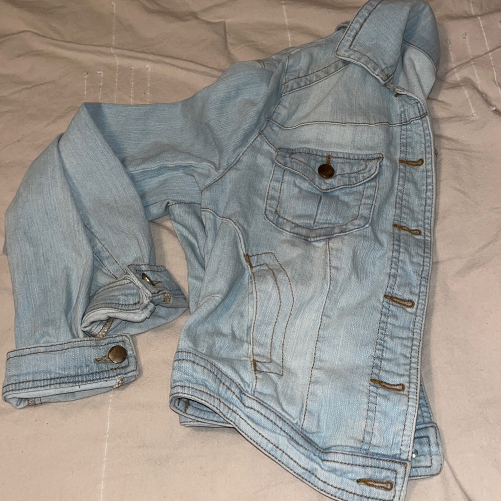 Long sleeve cropped jacket